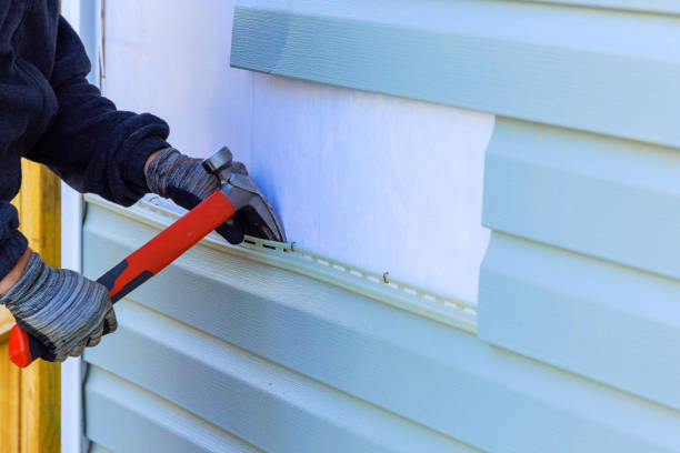 Reliable Siding Replacement contractor in Plano, IL by Creative Siding